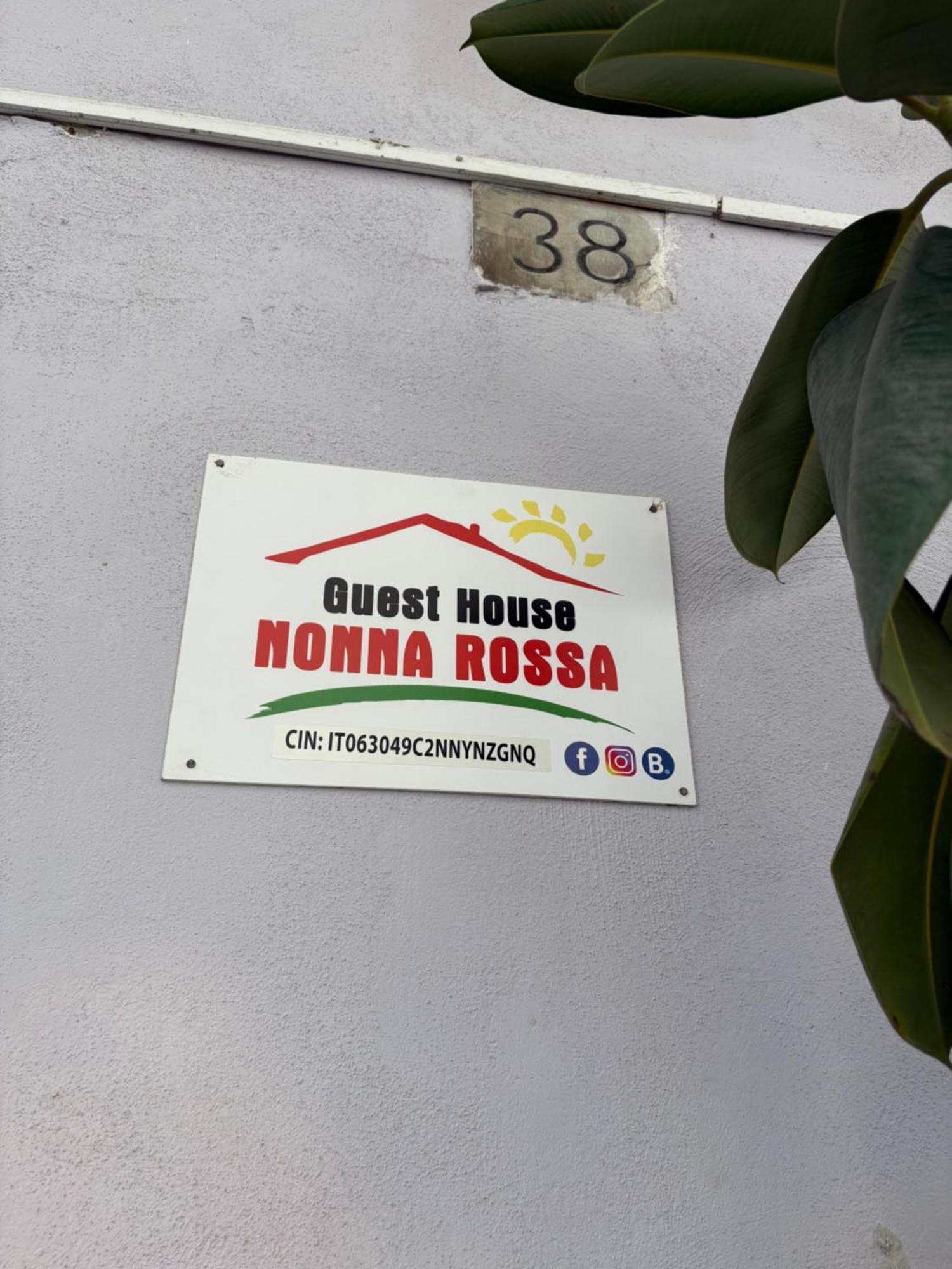 Guest House “Nonna Rossa” Neapel Exteriör bild